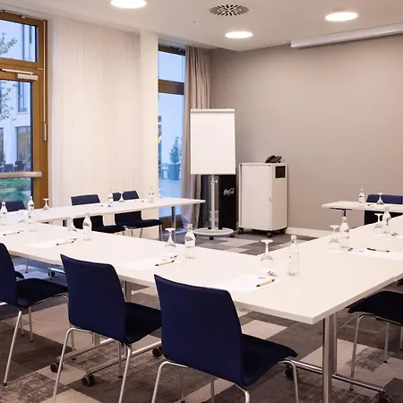 Hotel Hampton By Hilton Stuttgart Airport