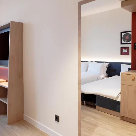 Hampton By Hilton Stuttgart Airport Hotel 3*