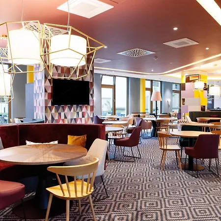 Hampton By Hilton Stuttgart Airport 3*