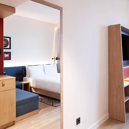 Hampton By Hilton Stuttgart Airport Hotel 3*