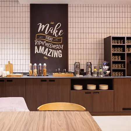 Hampton By Hilton Stuttgart Airport Hotel 3*