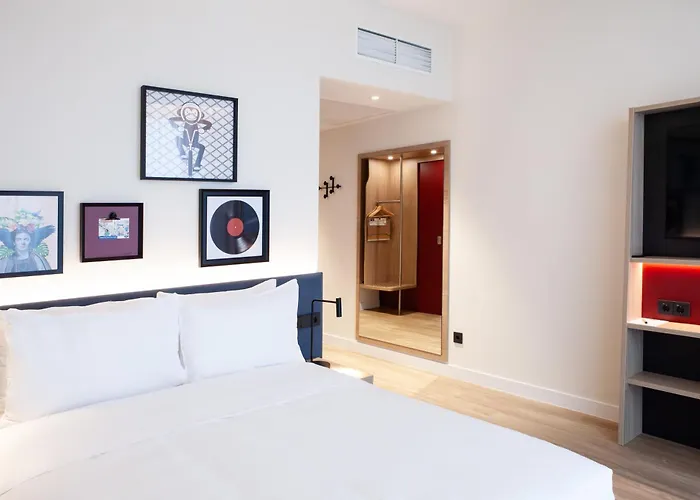 Hotell Hampton By Hilton Stuttgart Airport