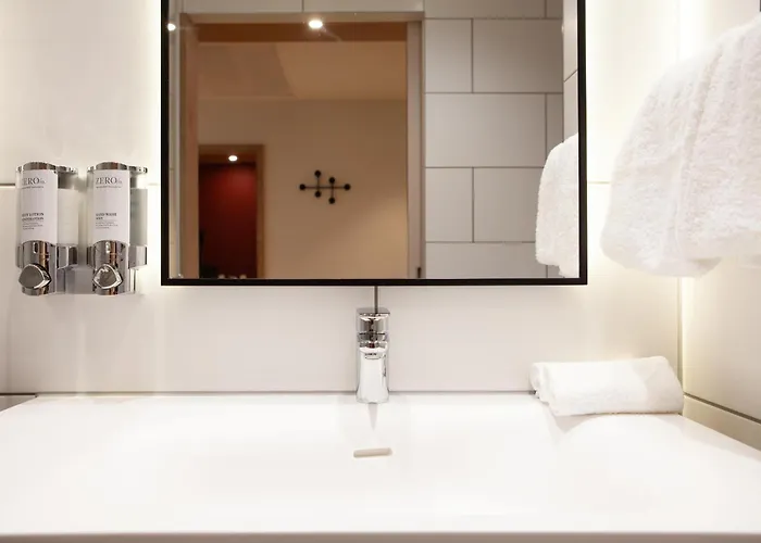 Hampton By Hilton Stuttgart Airport Hotell 3*