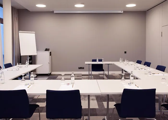 Hampton By Hilton Stuttgart Airport Hotell Filderstadt