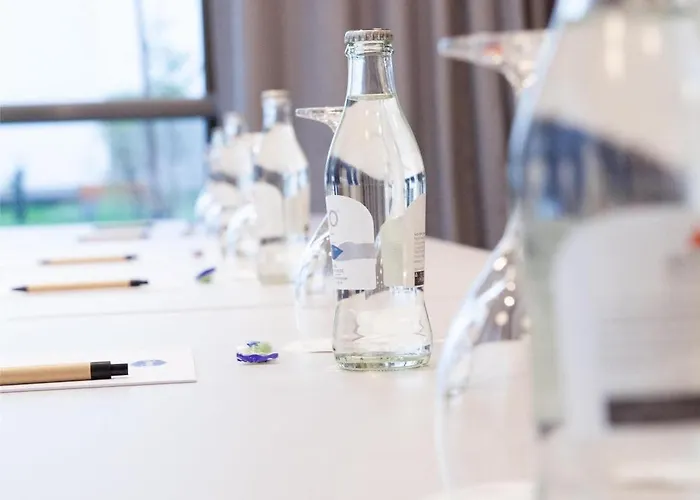 Hotell Hampton By Hilton Stuttgart Airport