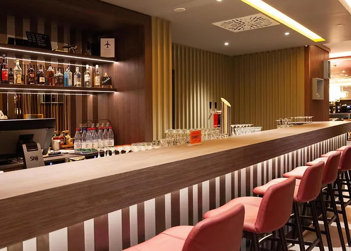 Hampton By Hilton Stuttgart Airport Hotell